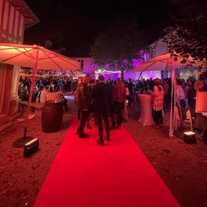 parasols-nuit-spots-led-ambiance-lumineuse