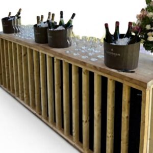 bar-en-bois-tissu-noir-interieur-exterieur-authentique-naturel-moderne